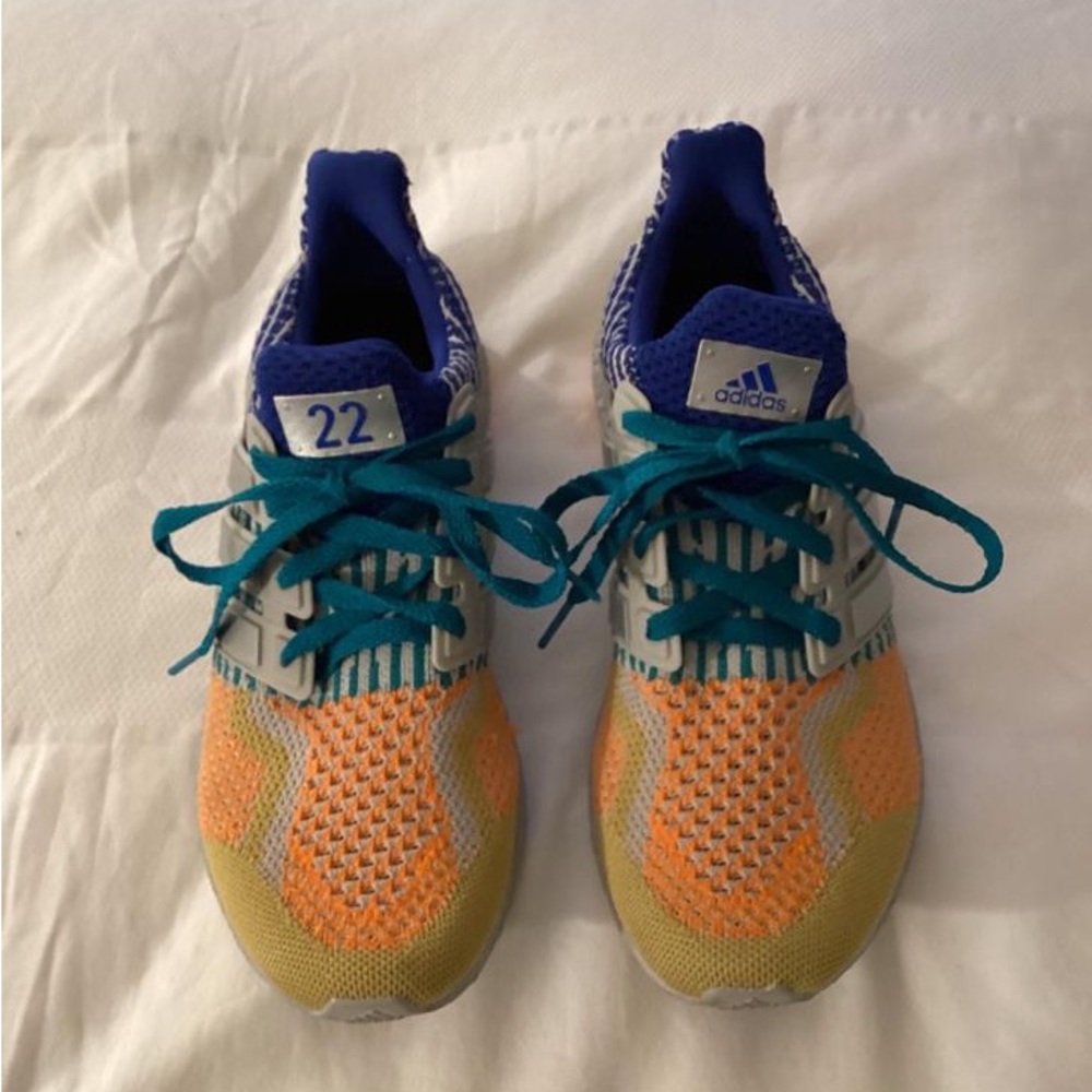 Adidas Ultra Boost 5.0 DNA Los Angeles Sneakers
